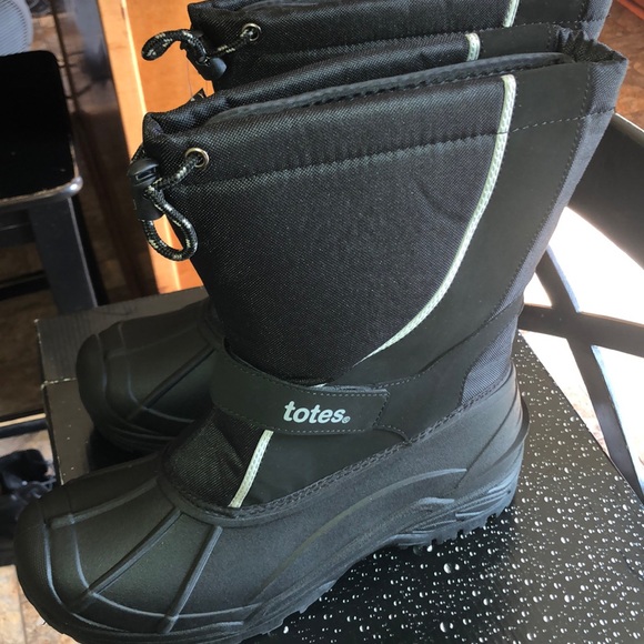 Totes wave men’s waterproof winter boot black main image 6